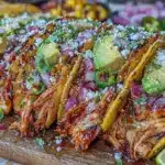 Crockpot salsa verde chicken tacos - featured image