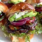 portobello mushroom burger - featured image