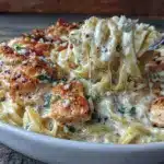 creamy one-pot cheesy chicken Alfredo - featured image