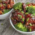 teriyaki chicken and broccoli bowls - featured image